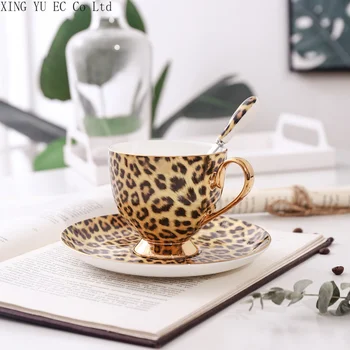 Leopard Tisk-zlacený Šálek Kávy Kostní porcelán Šálek a Podšálek Set Odpolední Čaj Šálek a Talířek Malý Luxusní Nádherný Dárek